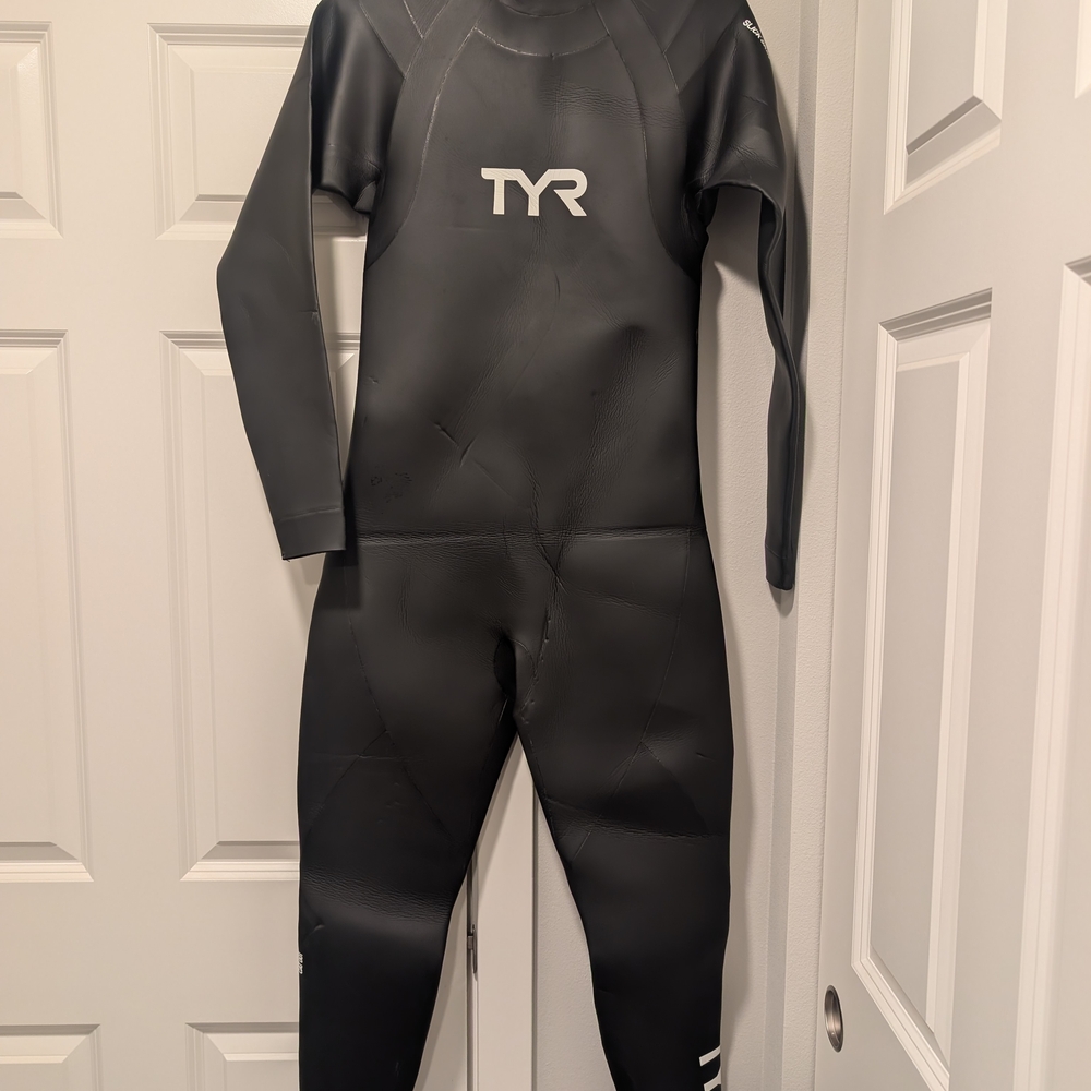 TYR Black Wetsuit